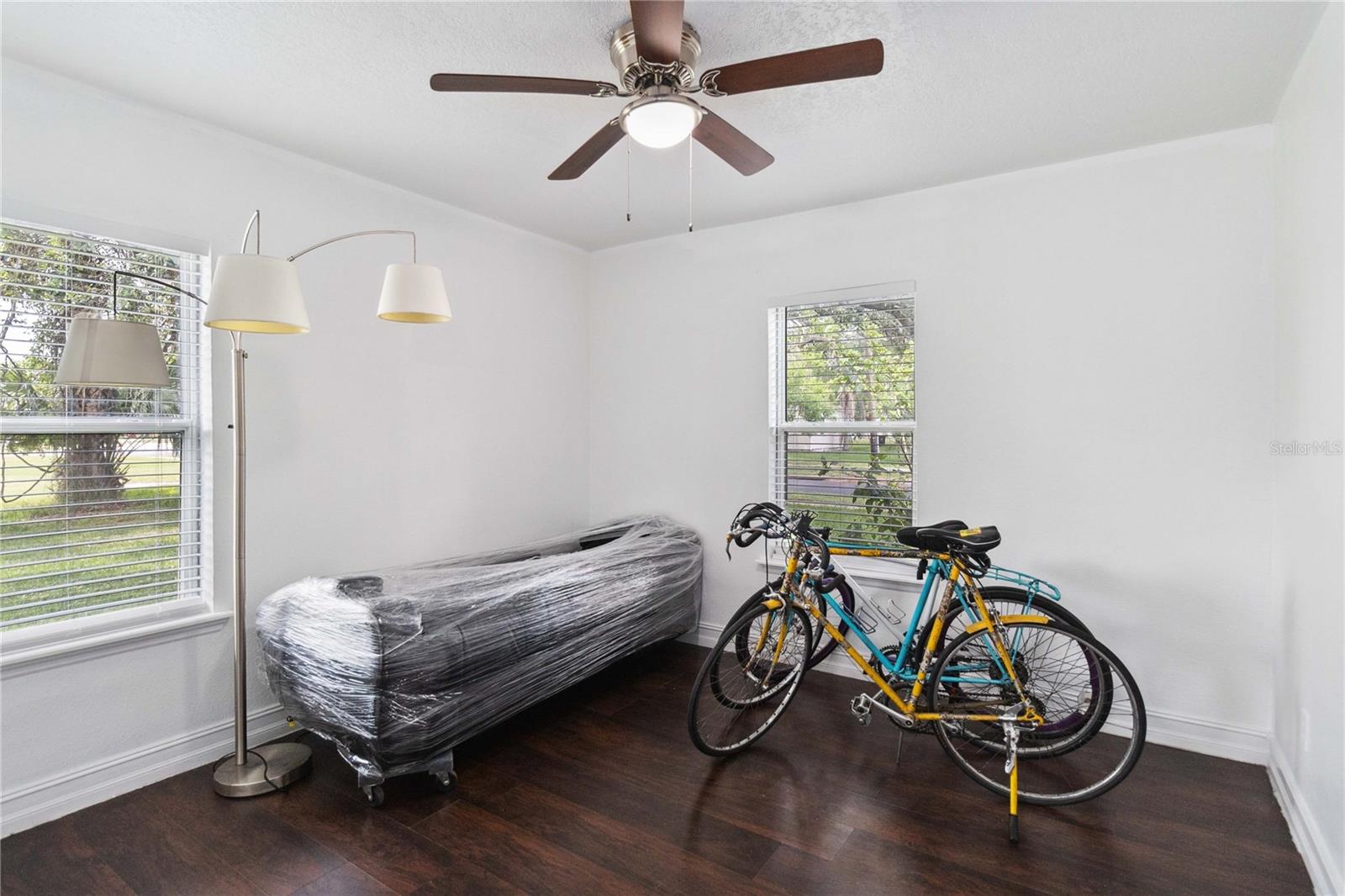 Image 18 of 26 For 634 18th Street