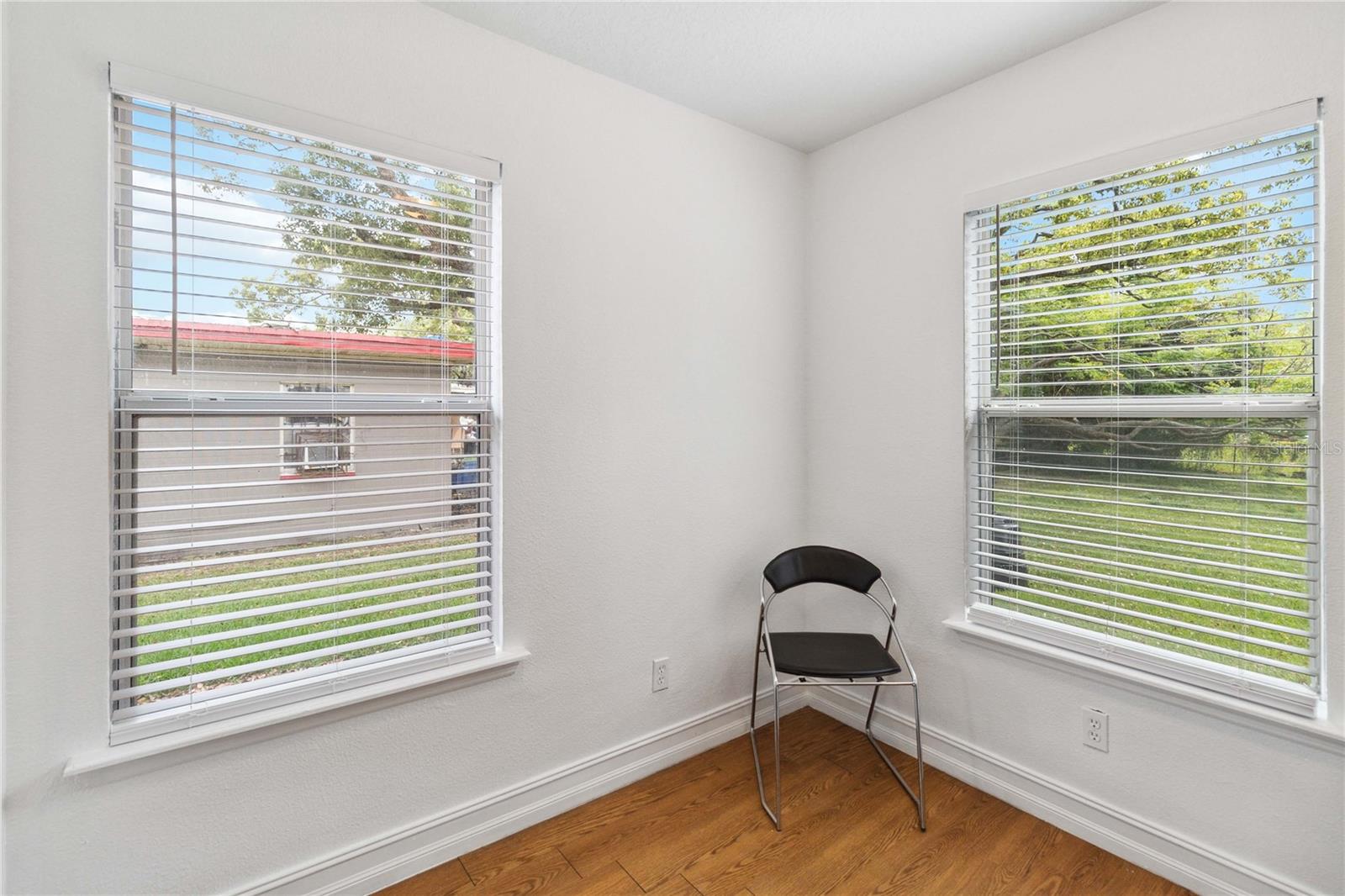 Image 20 of 26 For 634 18th Street