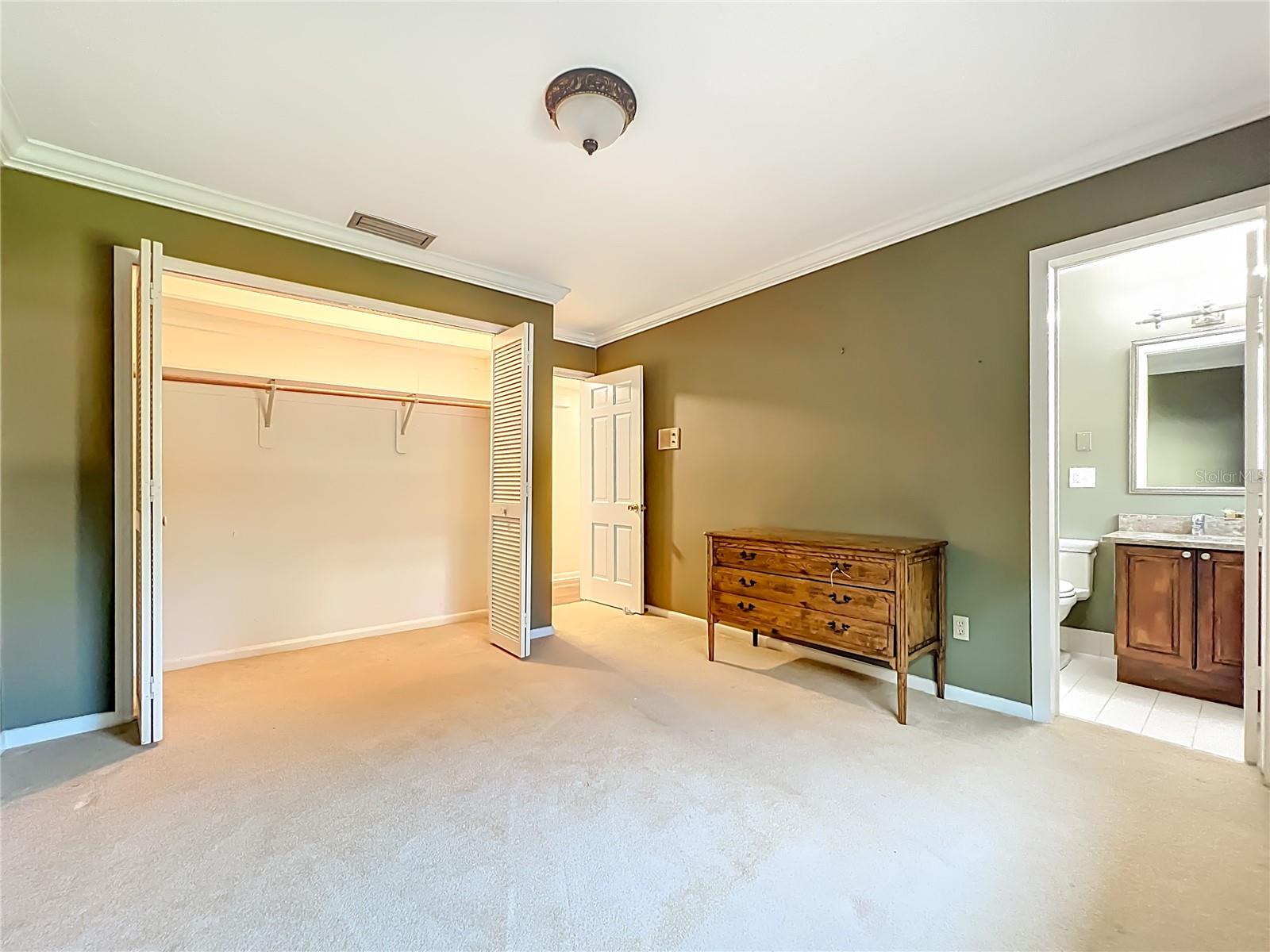 Image 25 of 62 For 823 Granville Drive