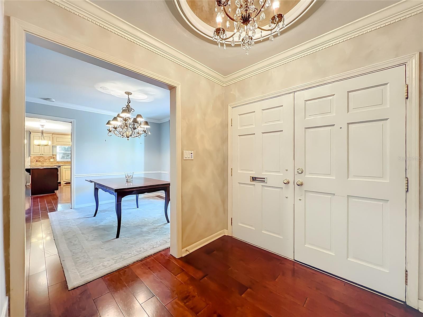 Image 5 of 62 For 823 Granville Drive