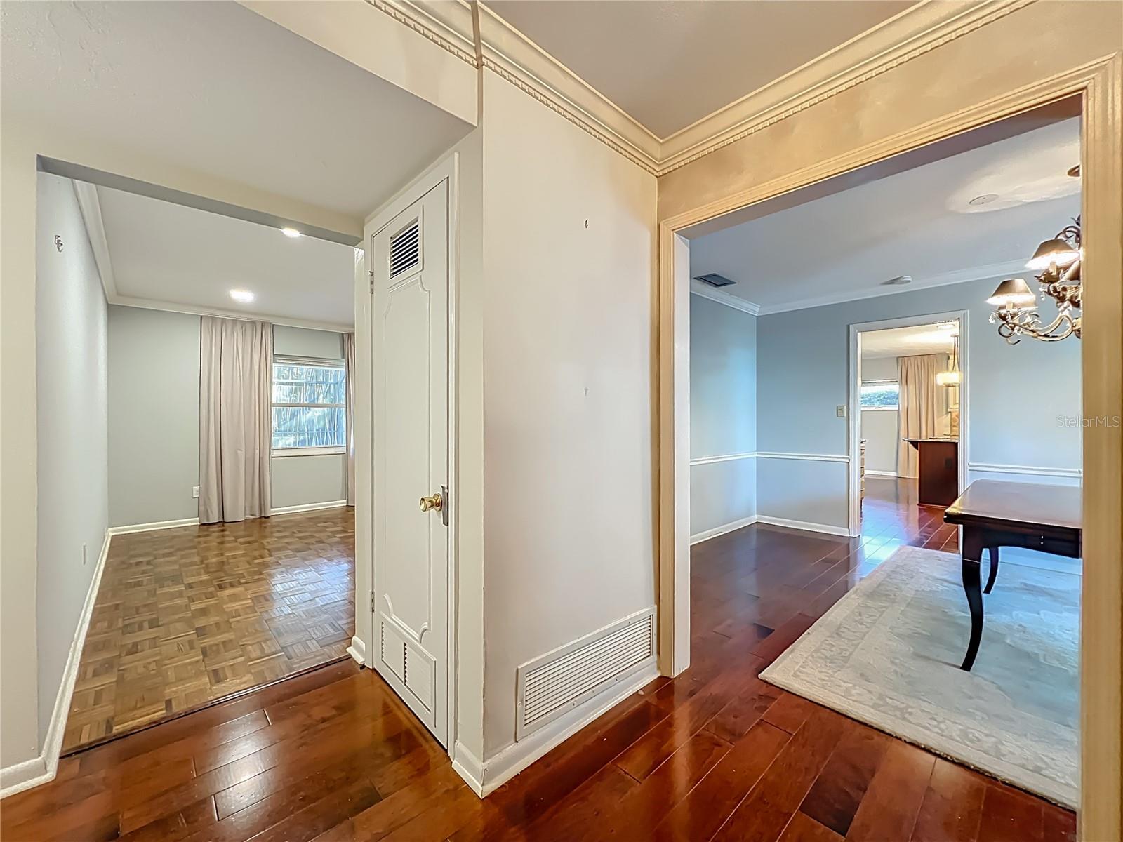 Image 6 of 62 For 823 Granville Drive