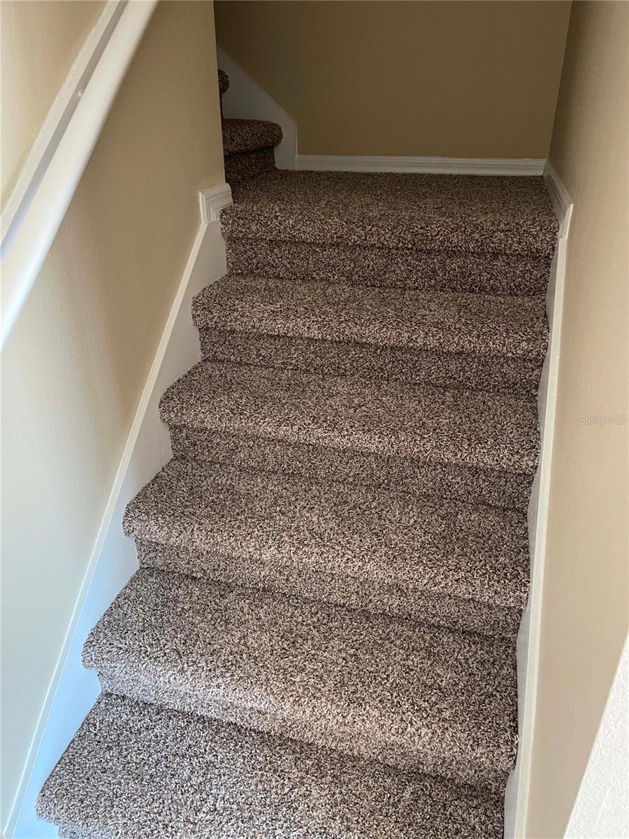 Image 11 of 13 For 2520 Retreat View Circle