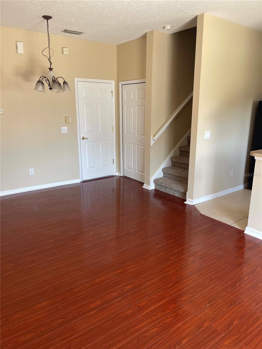 Image 8 of 13 For 2520 Retreat View Circle