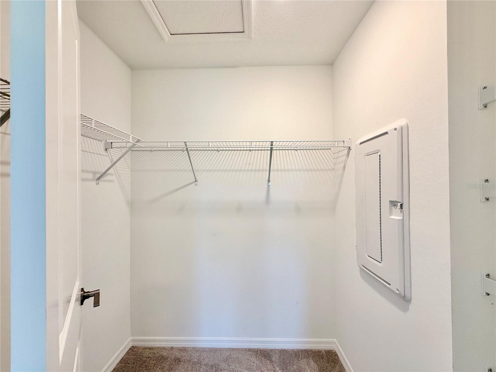 Image 14 of 28 For 348 River Front Way