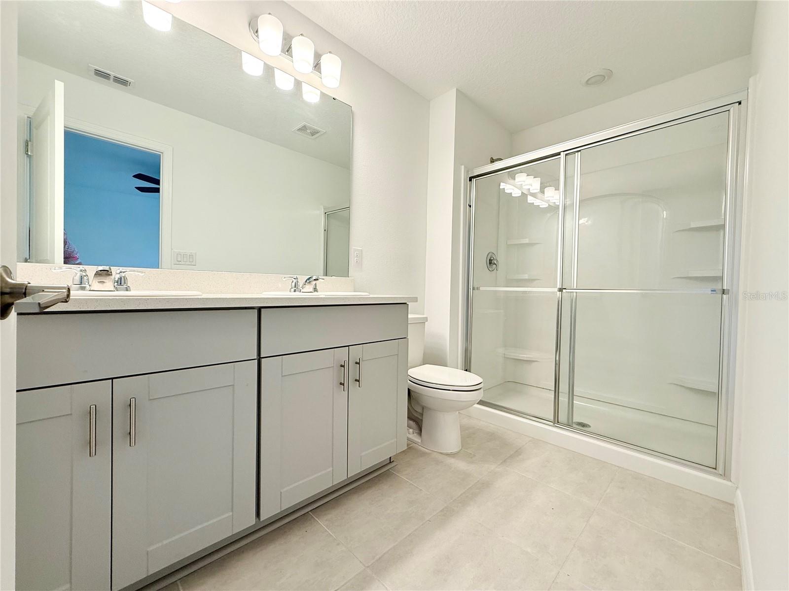 Image 15 of 28 For 348 River Front Way