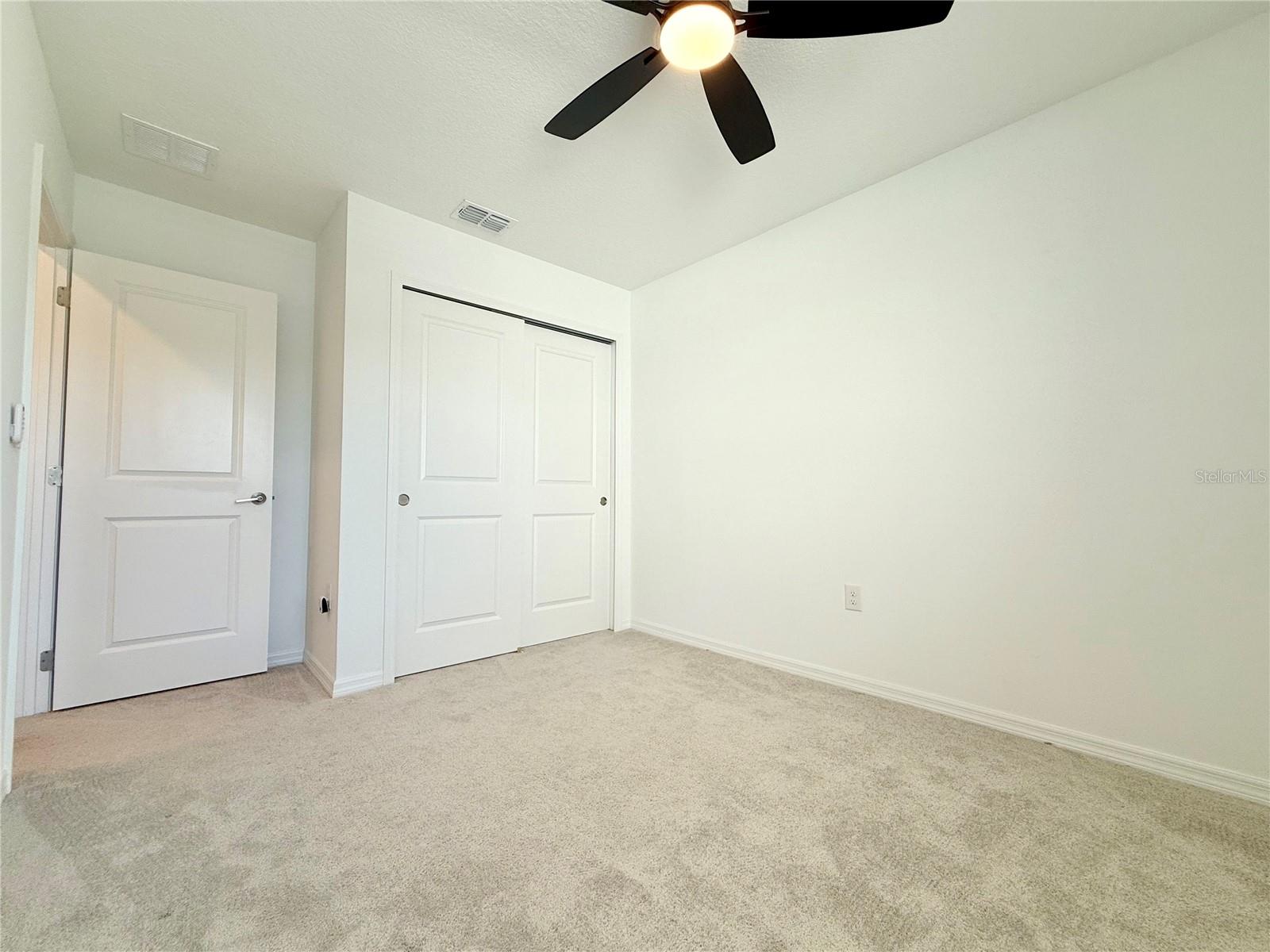 Image 19 of 28 For 348 River Front Way