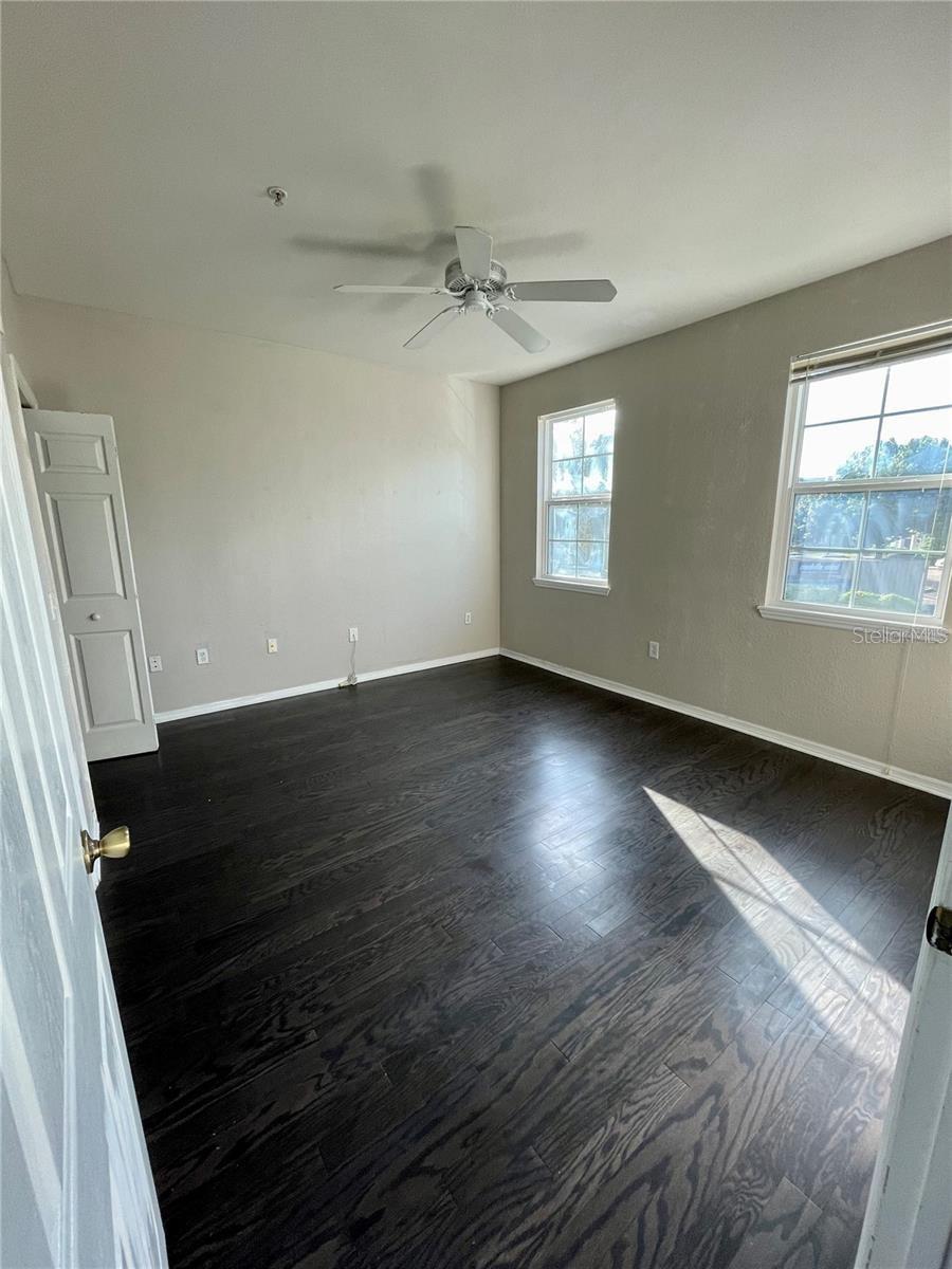 Image 10 of 27 For 6412 Queens Borough Avenue 213