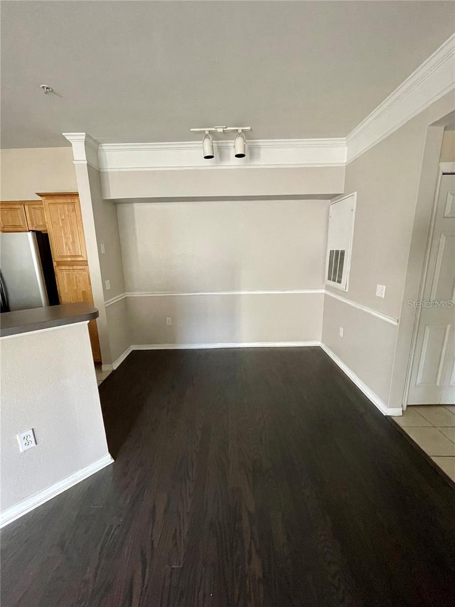 Image 4 of 27 For 6412 Queens Borough Avenue 213