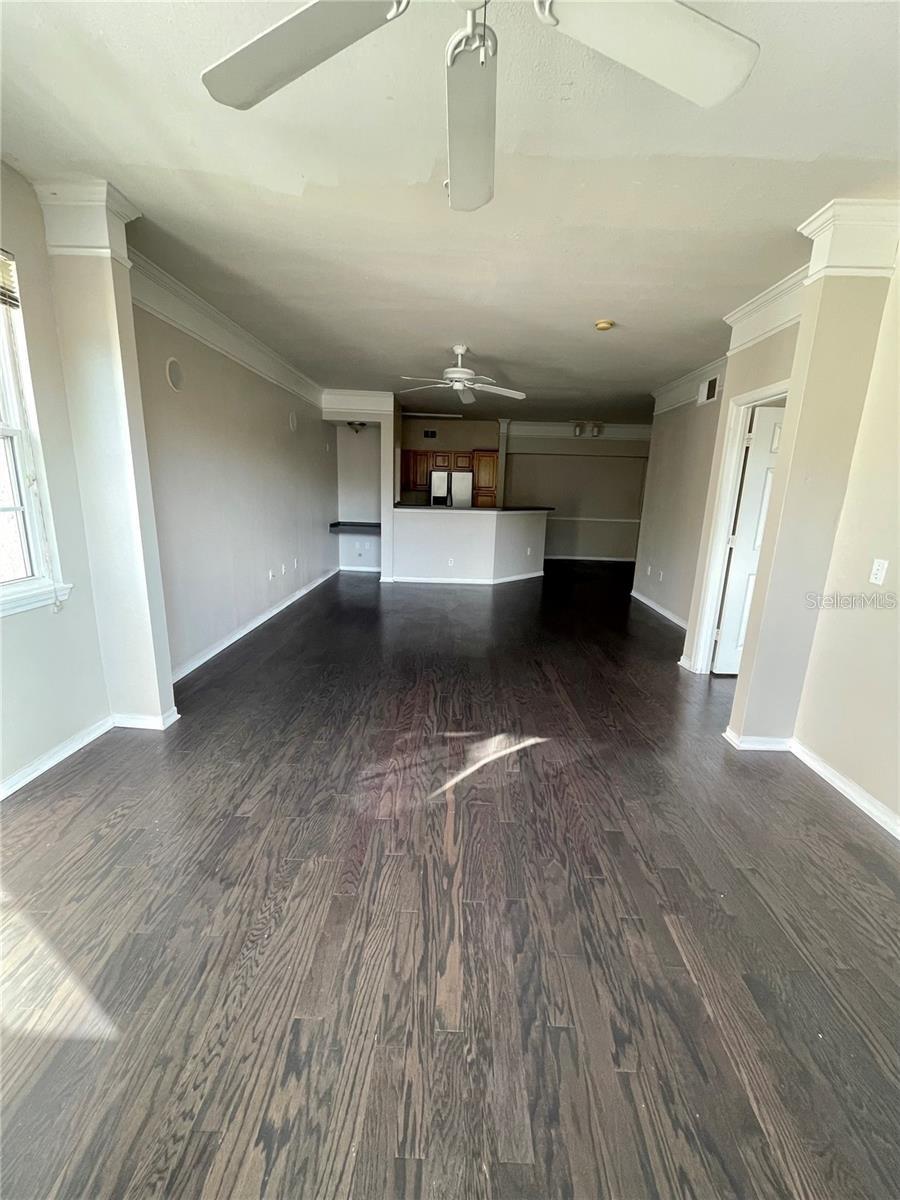 Image 5 of 27 For 6412 Queens Borough Avenue 213