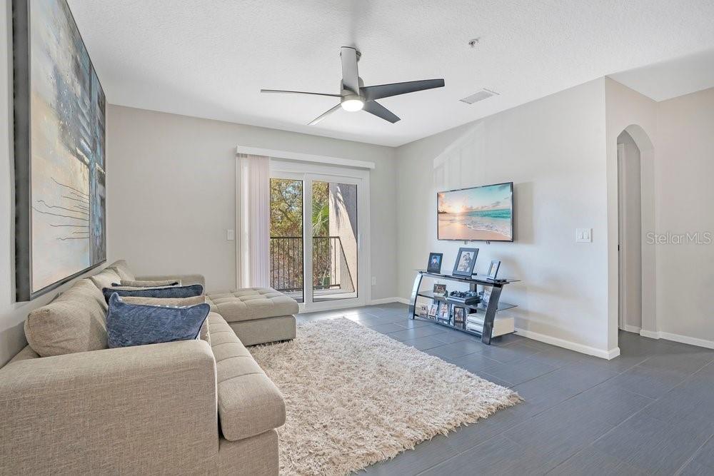 Image 11 of 27 For 6542 Swissco Drive 825