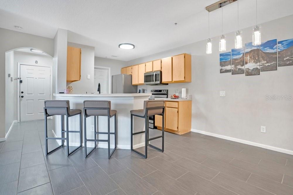 Image 3 of 27 For 6542 Swissco Drive 825