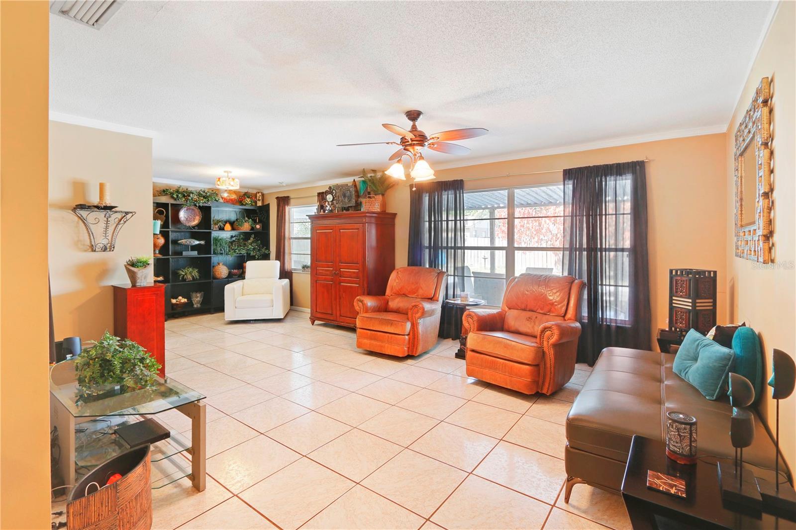 Image 2 of 18 For 412 Majorca Avenue