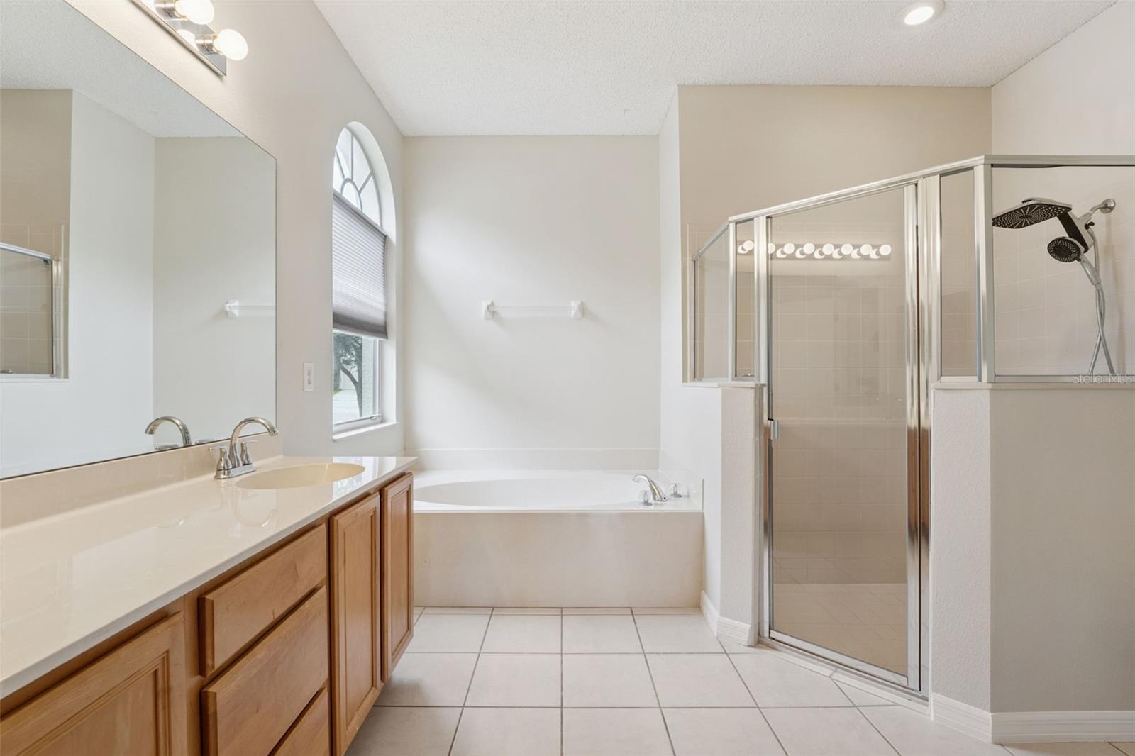 Image 11 of 33 For 1109 Royal Saint George Drive