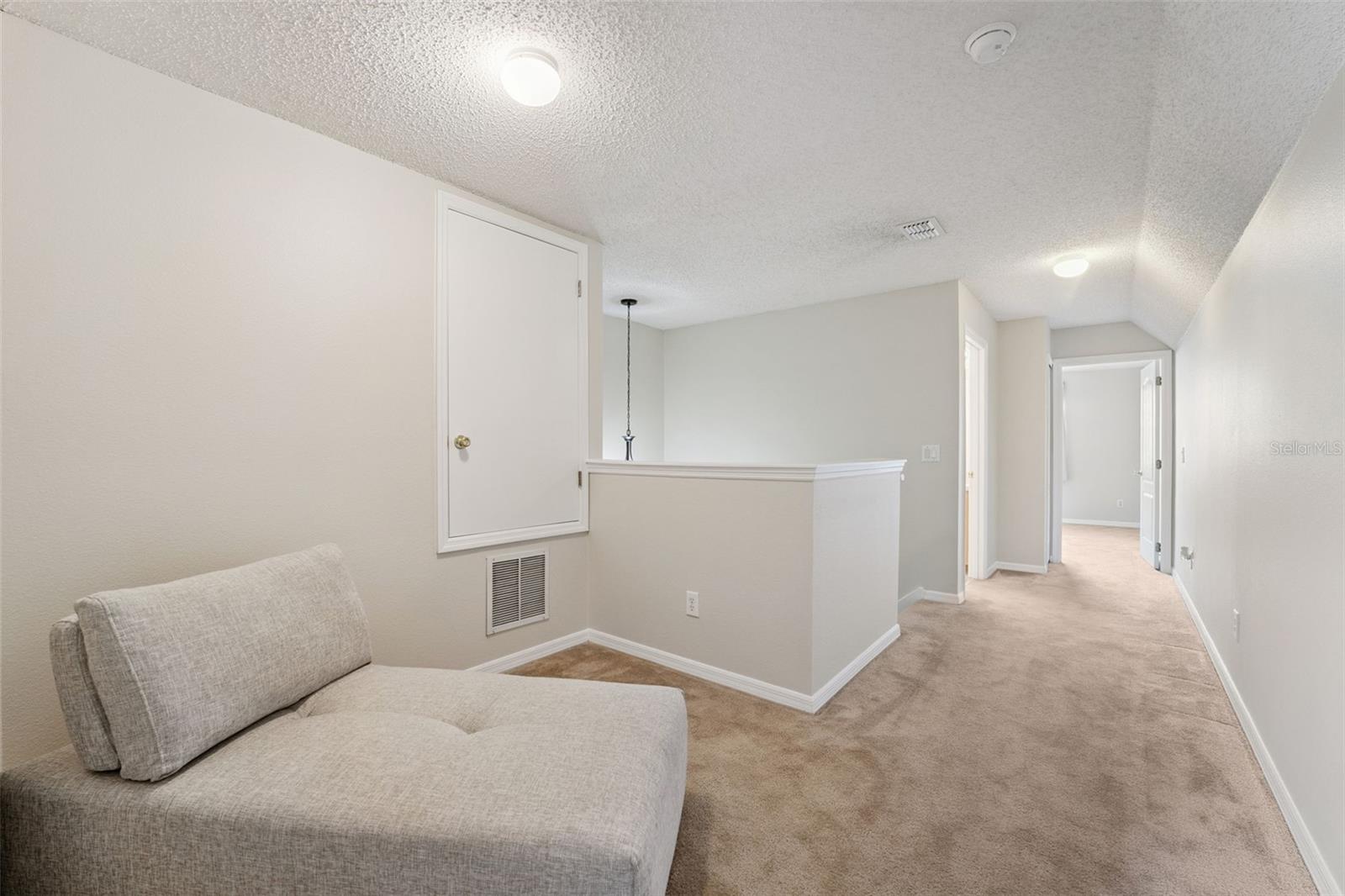 Image 14 of 33 For 1109 Royal Saint George Drive