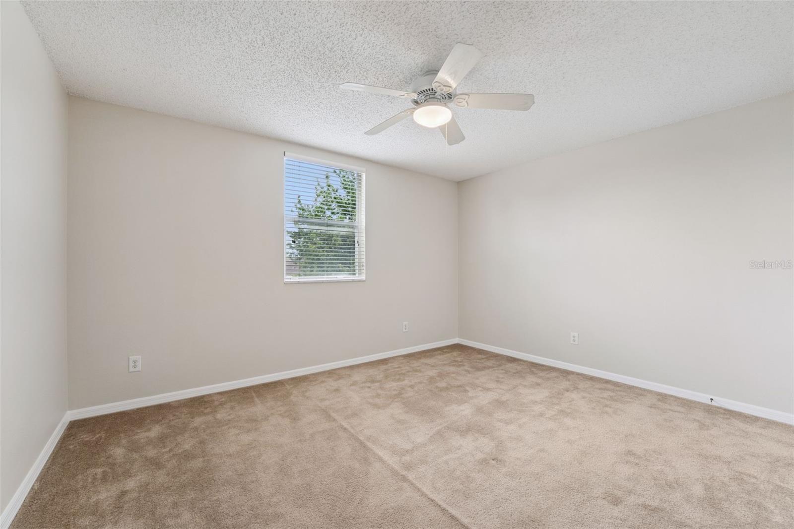 Image 17 of 33 For 1109 Royal Saint George Drive