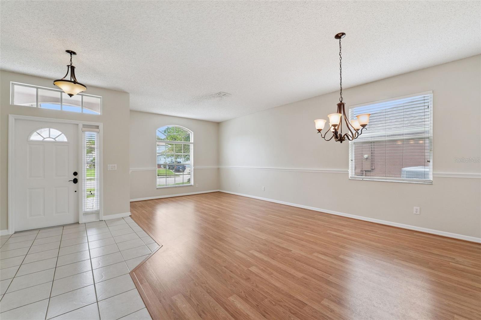 Image 3 of 33 For 1109 Royal Saint George Drive