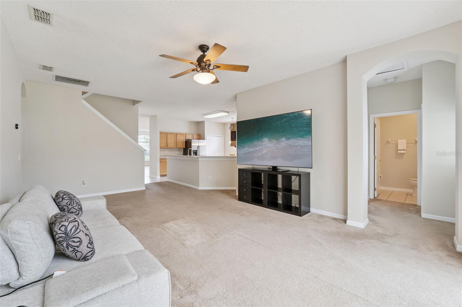 Image 5 of 33 For 1109 Royal Saint George Drive
