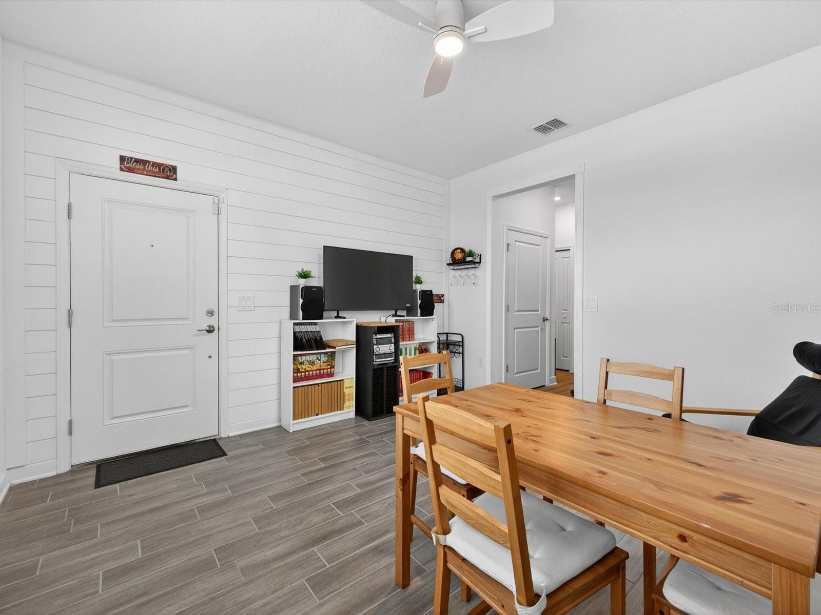 Image 30 of 56 For 2894 Camden Way