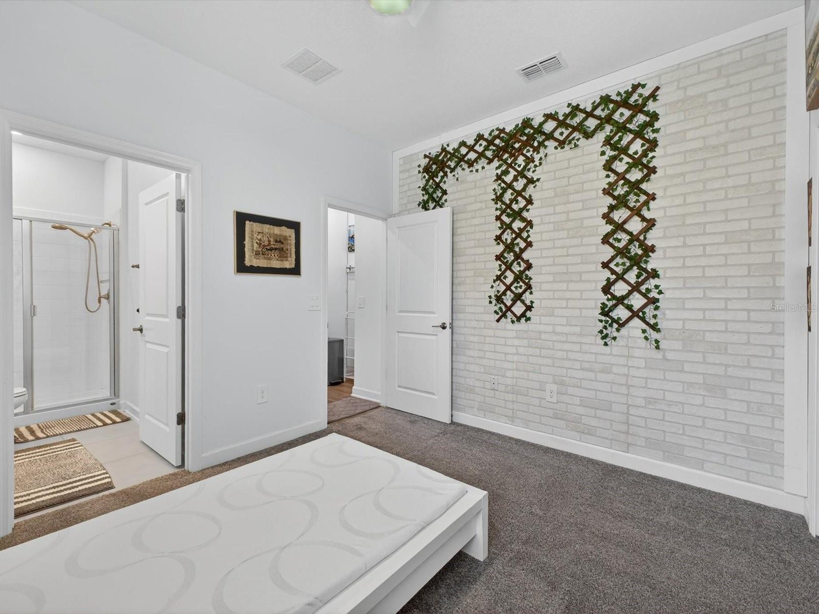 Image 37 of 56 For 2894 Camden Way