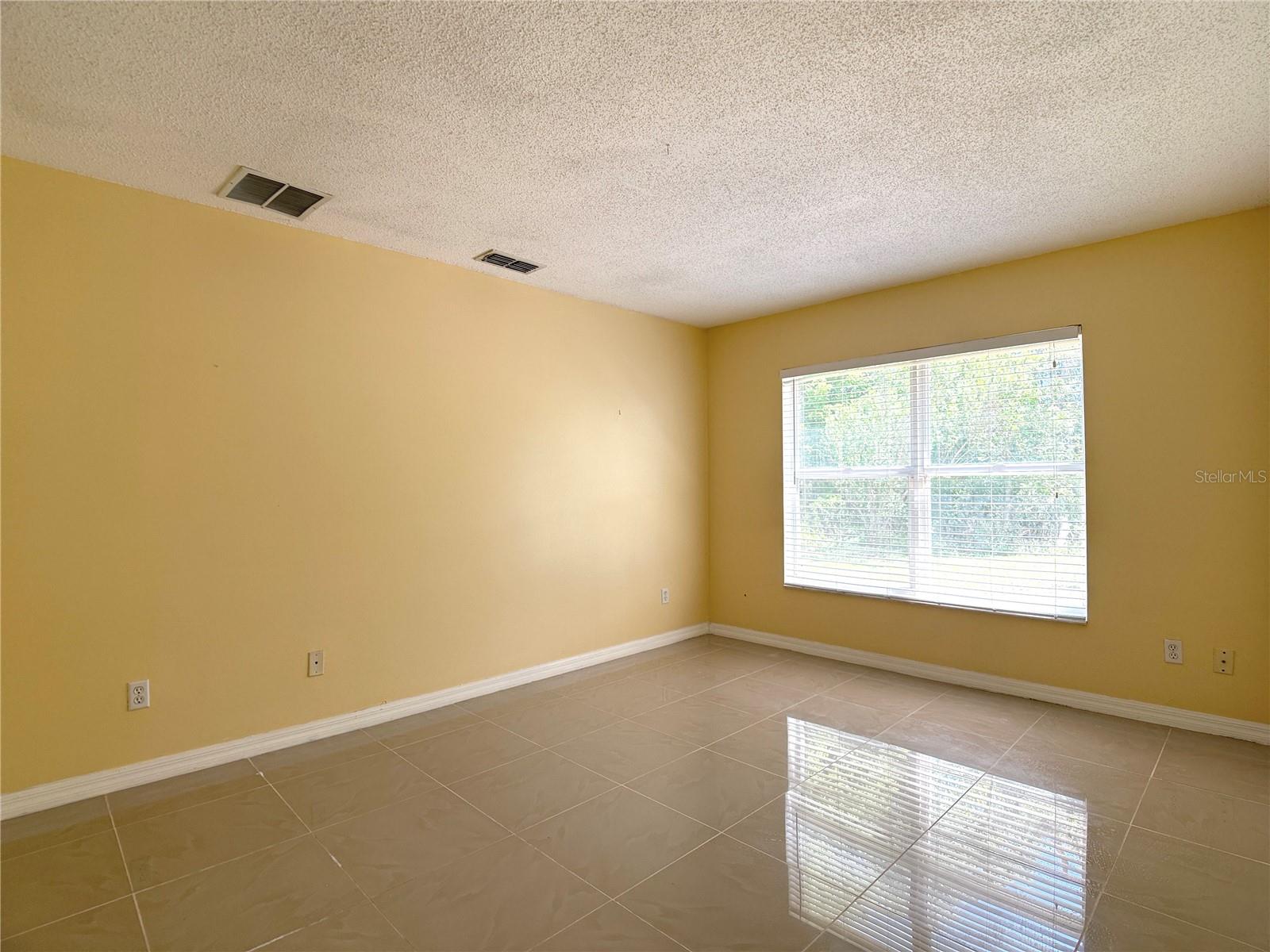 Image 12 of 26 For 781 Palmera Street