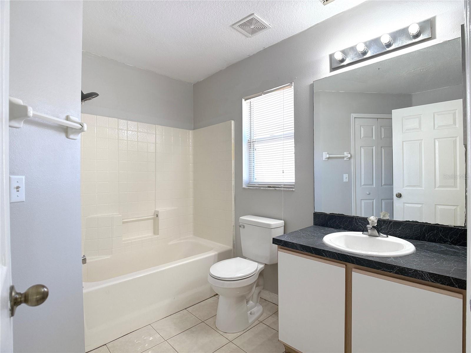 Image 14 of 26 For 781 Palmera Street