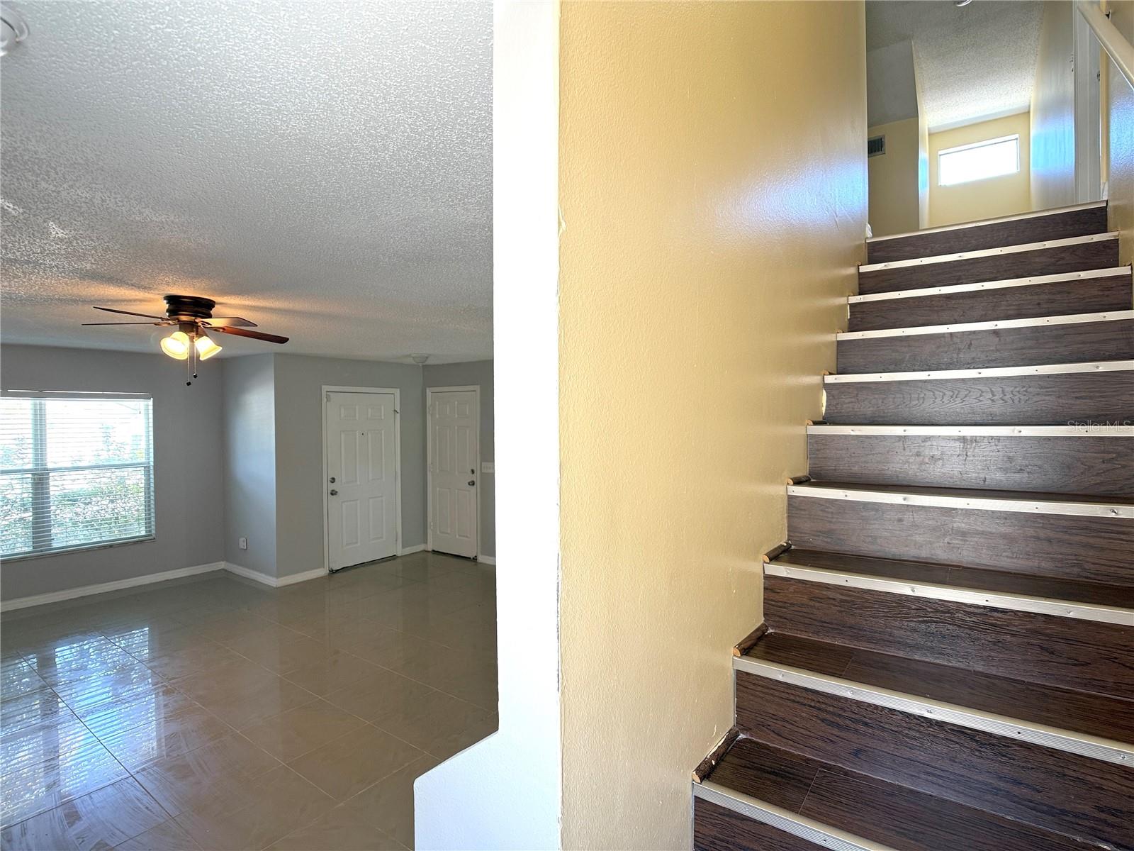 Image 16 of 26 For 781 Palmera Street