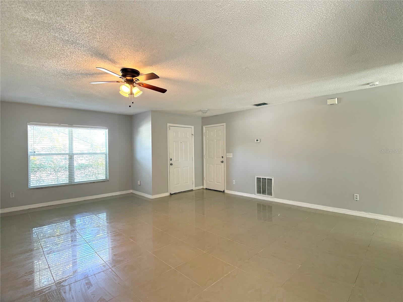 Image 5 of 26 For 781 Palmera Street