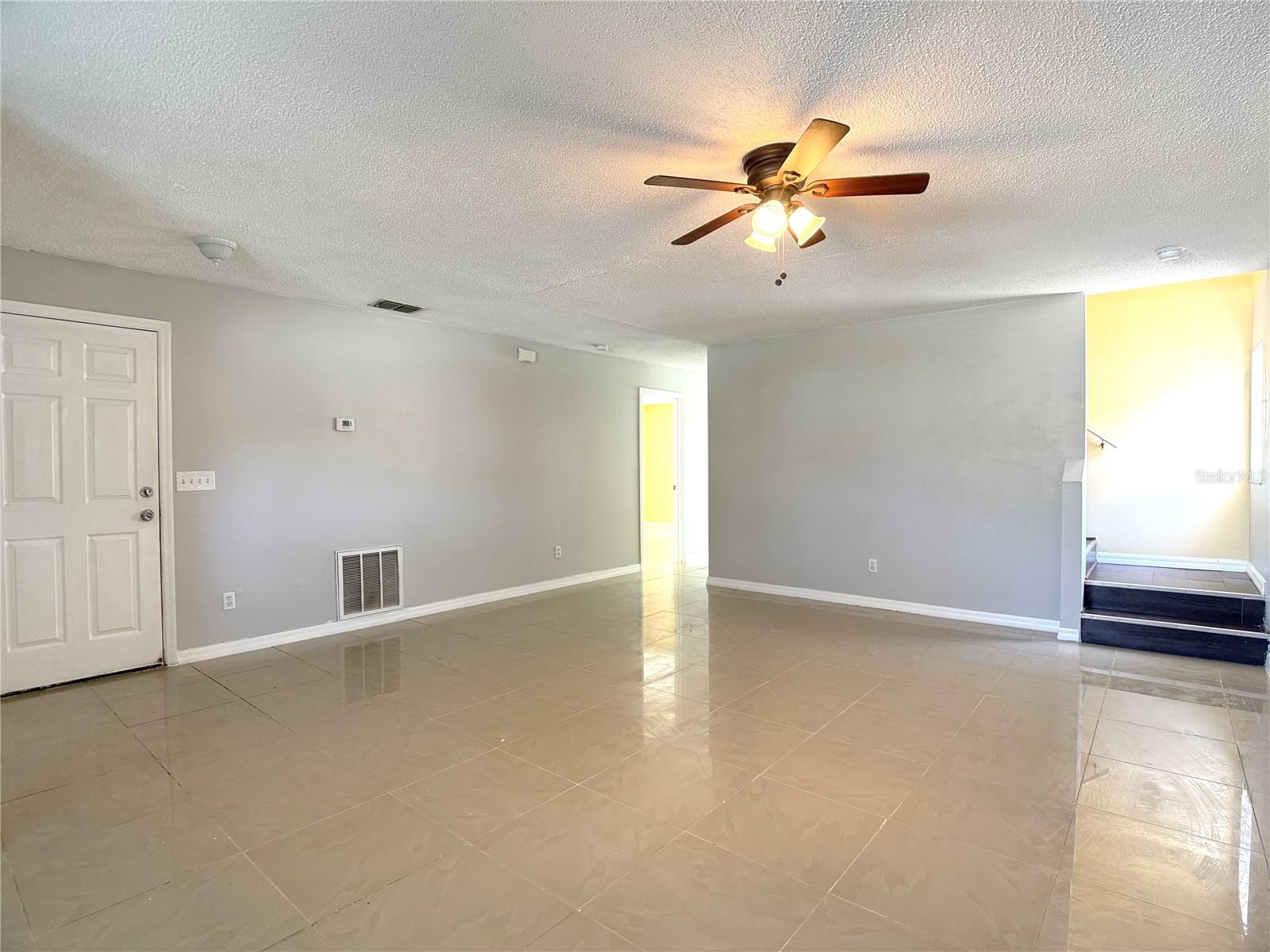Image 6 of 26 For 781 Palmera Street
