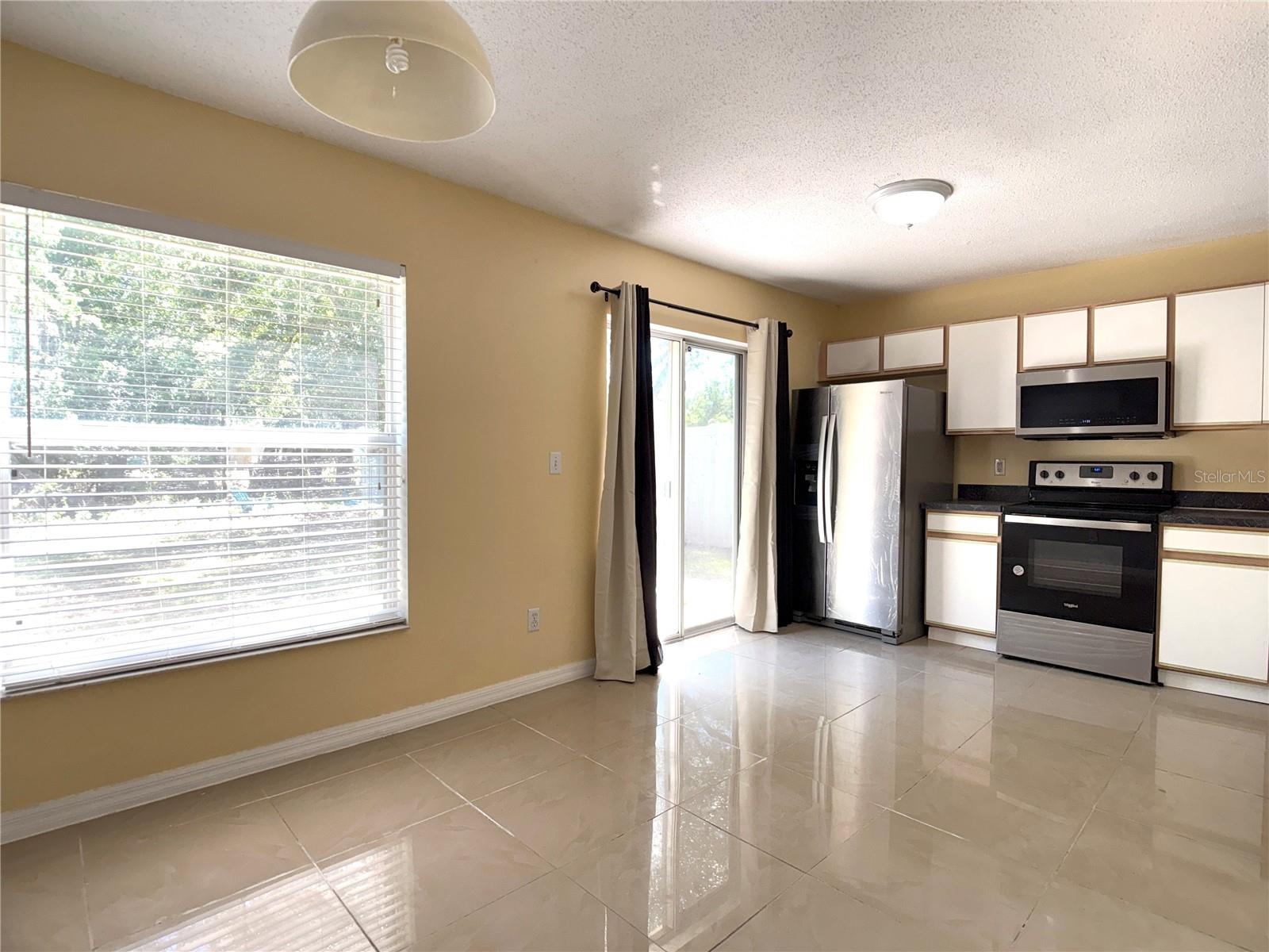 Image 8 of 26 For 781 Palmera Street