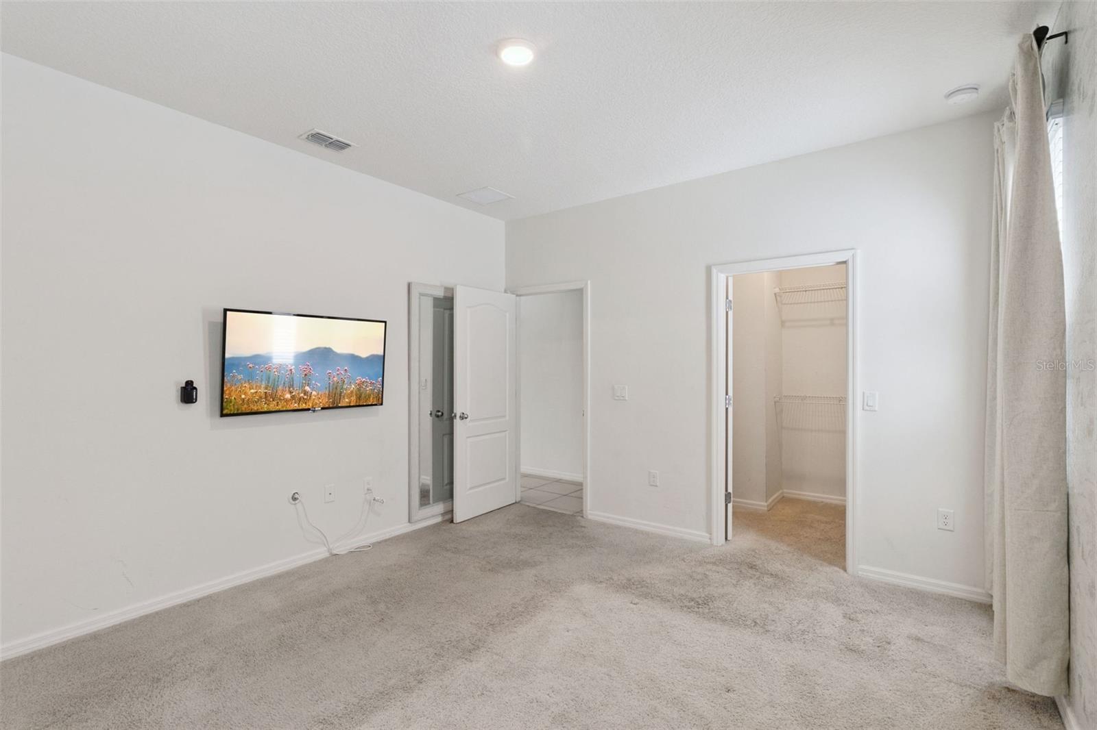 Image 22 of 43 For 5289 Oakbourne Avenue