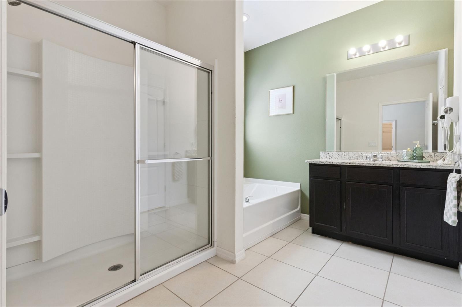 Image 23 of 43 For 5289 Oakbourne Avenue