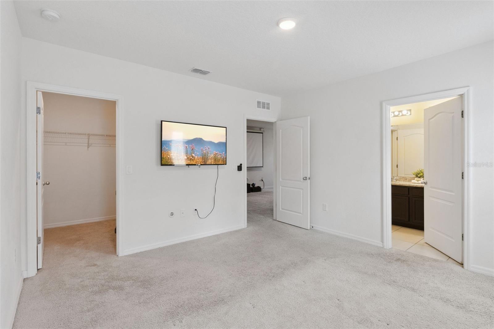 Image 33 of 43 For 5289 Oakbourne Avenue