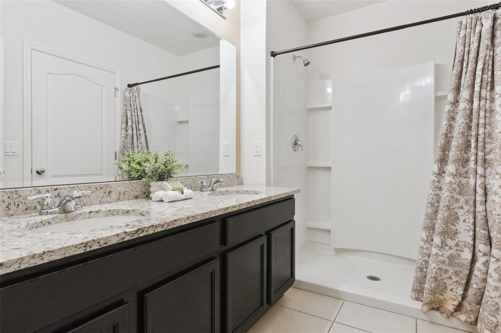 Image 34 of 43 For 5289 Oakbourne Avenue