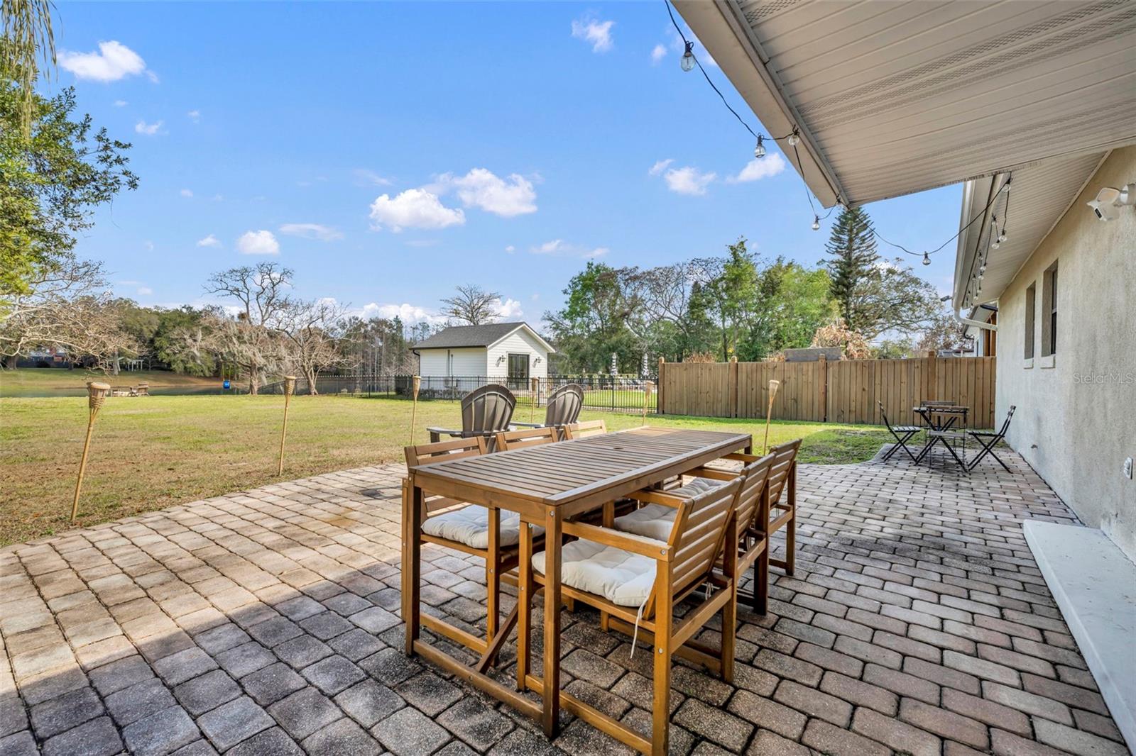 Image 23 of 28 For 1081 Lake Weldona Drive