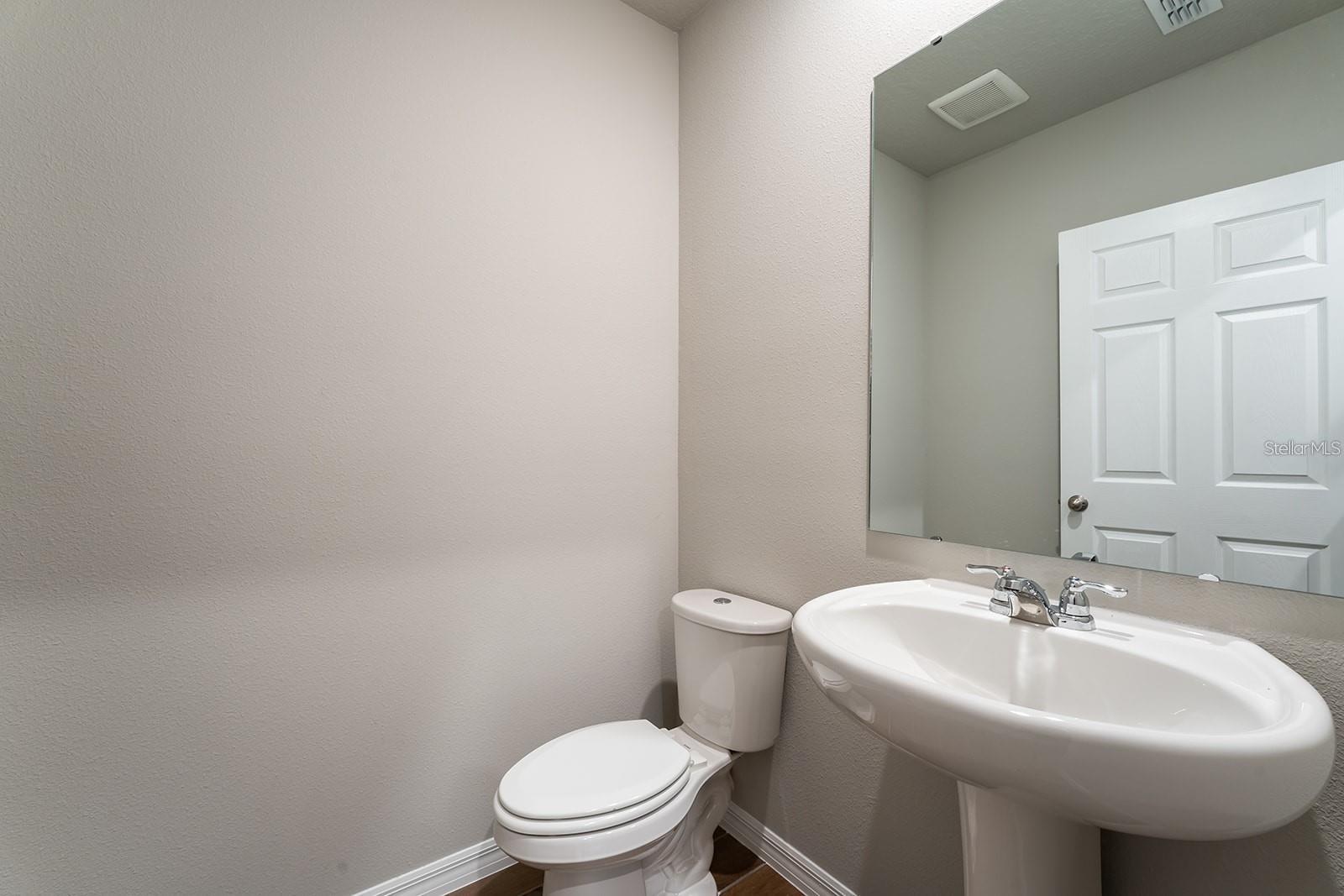 Image 11 of 22 For 5252 Sanders Oak Trail