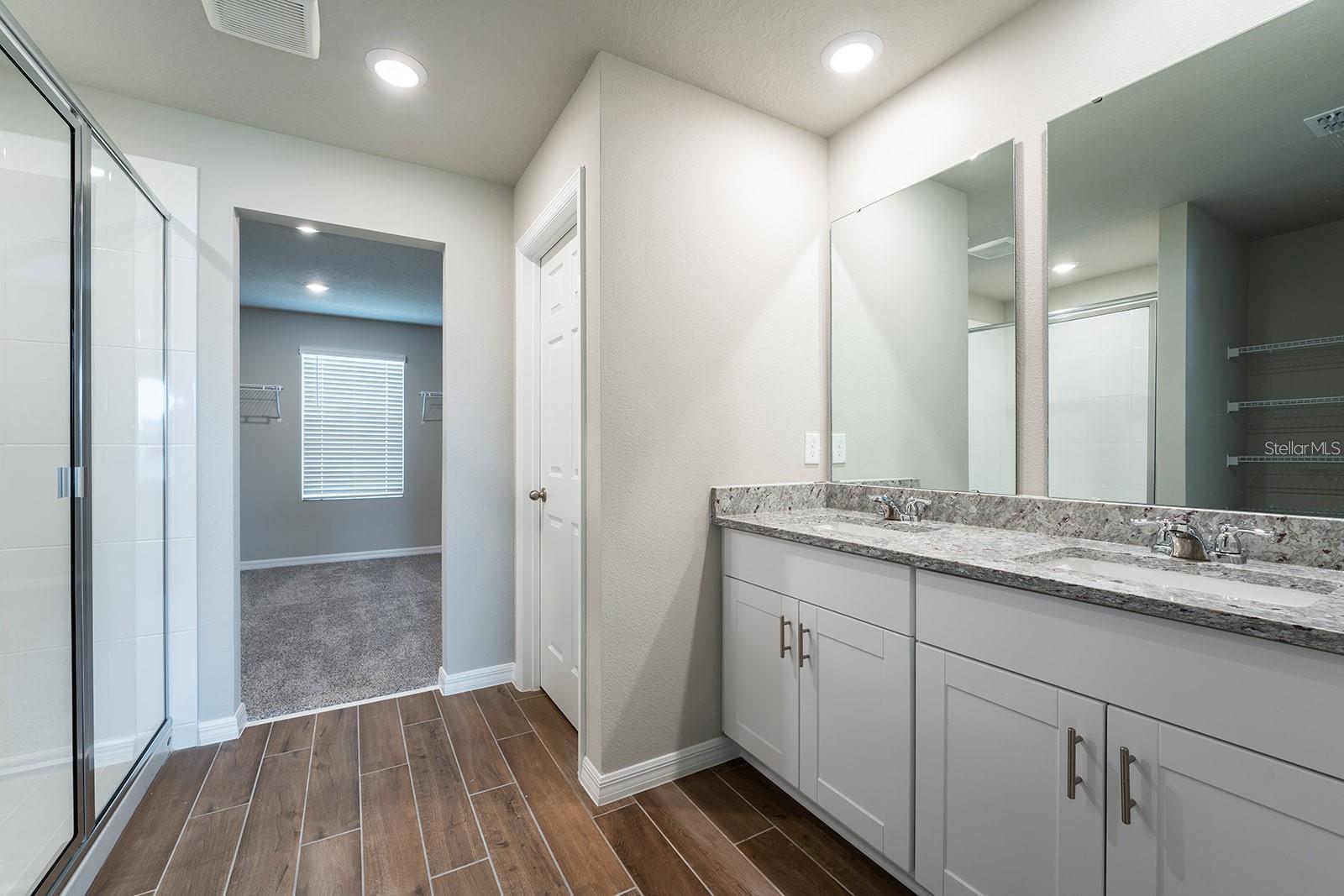 Image 20 of 22 For 5252 Sanders Oak Trail