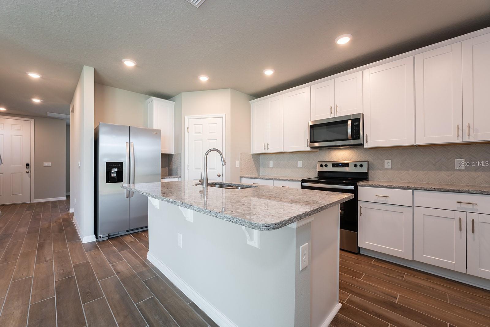 Image 7 of 22 For 5252 Sanders Oak Trail