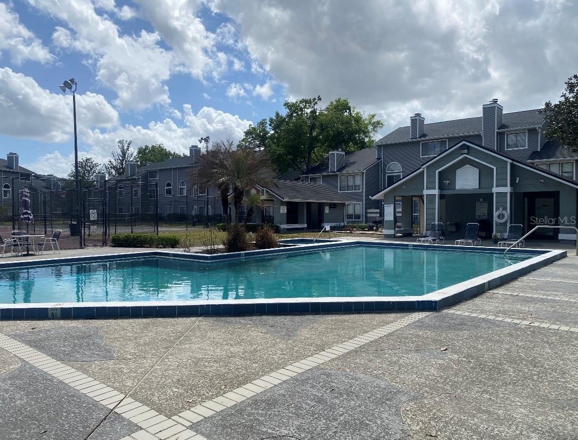 Image 15 of 15 For 2227 Stonington Avenue 2227