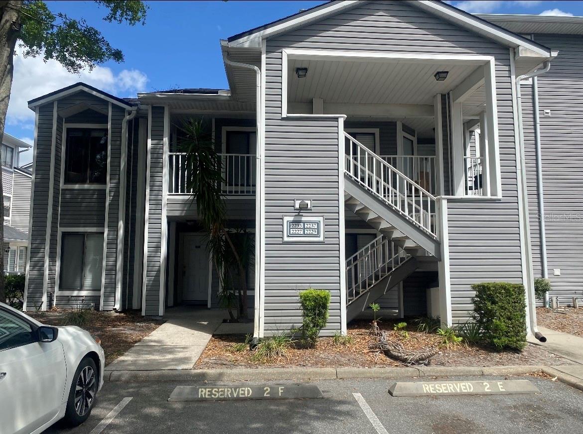 Image 2 of 15 For 2227 Stonington Avenue 2227