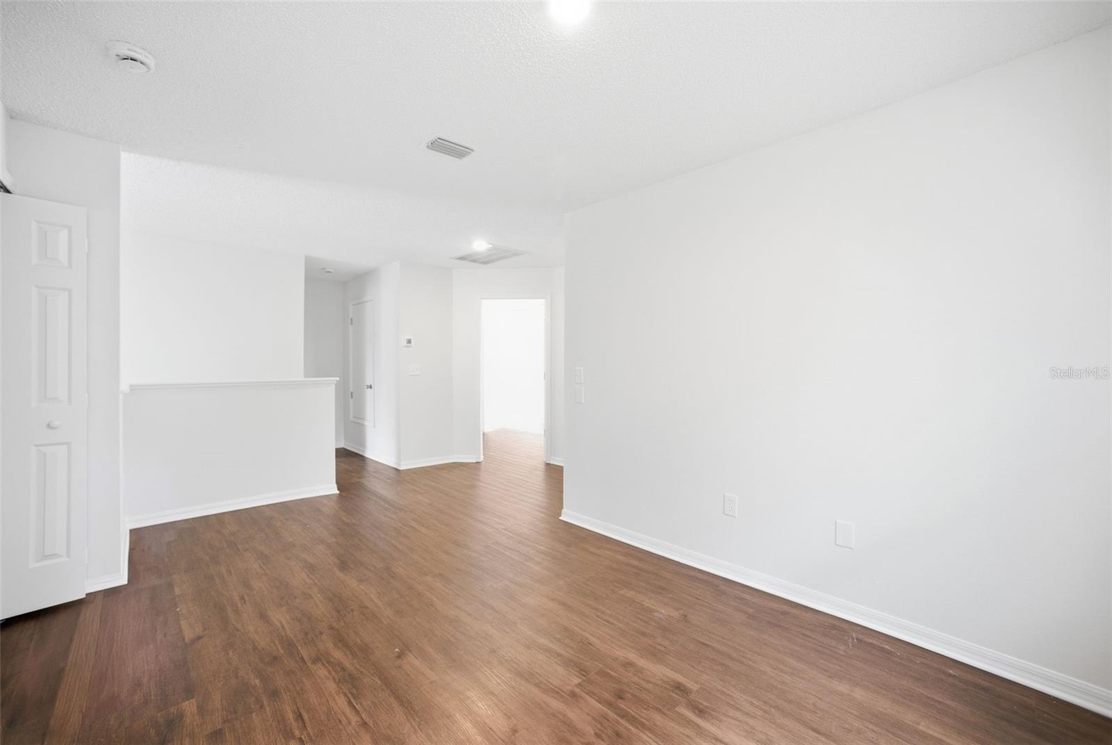 Image 24 of 59 For 716 Grand Canyon Drive