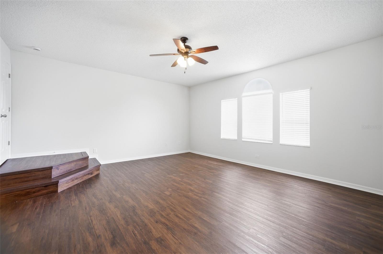 Image 35 of 59 For 716 Grand Canyon Drive