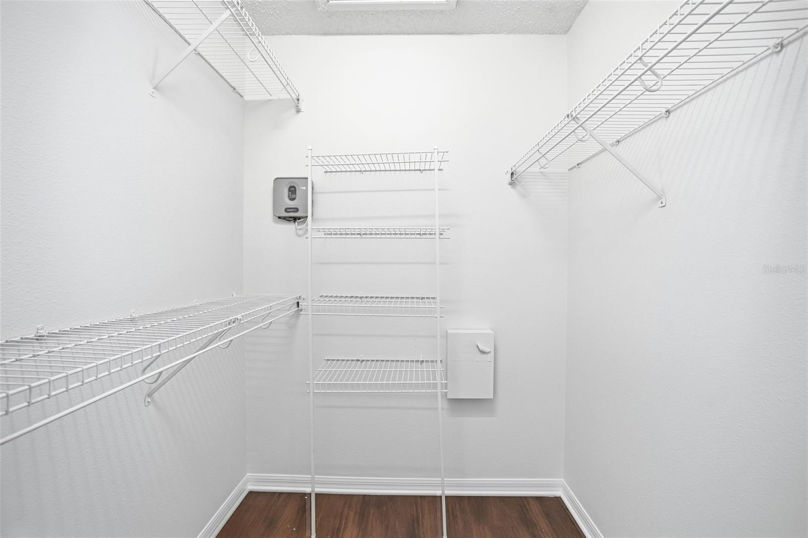 Image 40 of 59 For 716 Grand Canyon Drive