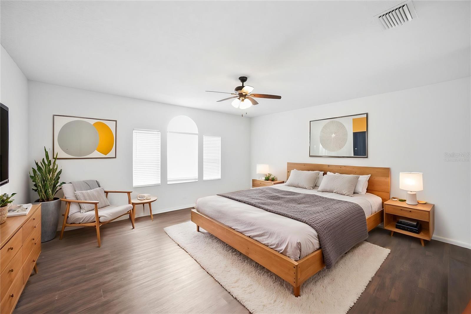 Image 8 of 59 For 716 Grand Canyon Drive