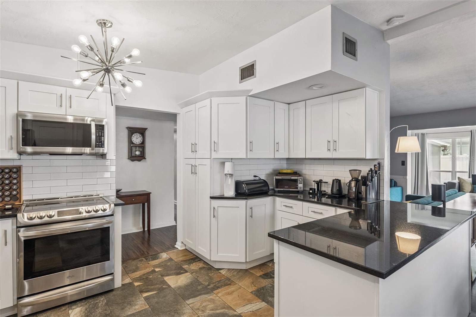 Image 9 of 31 For 1750 Pocahontas Path