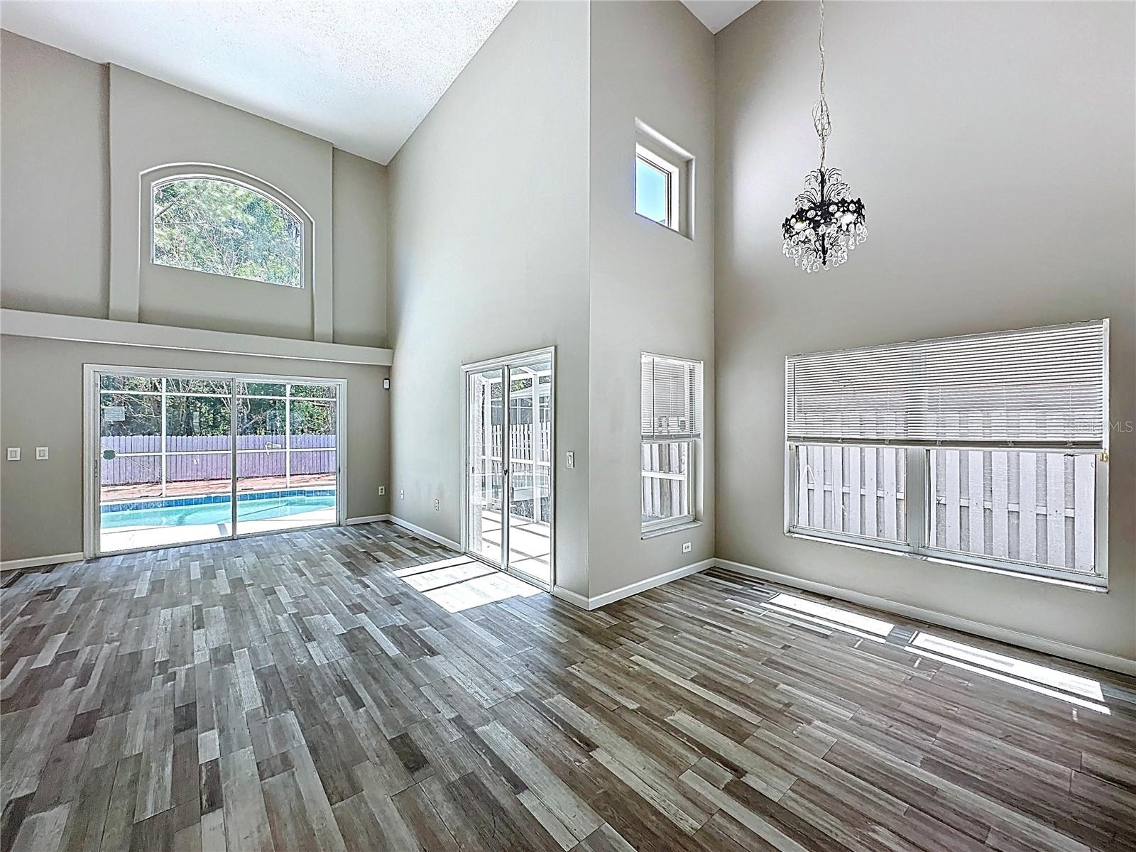 Image 18 of 38 For 241 Coralwood Court