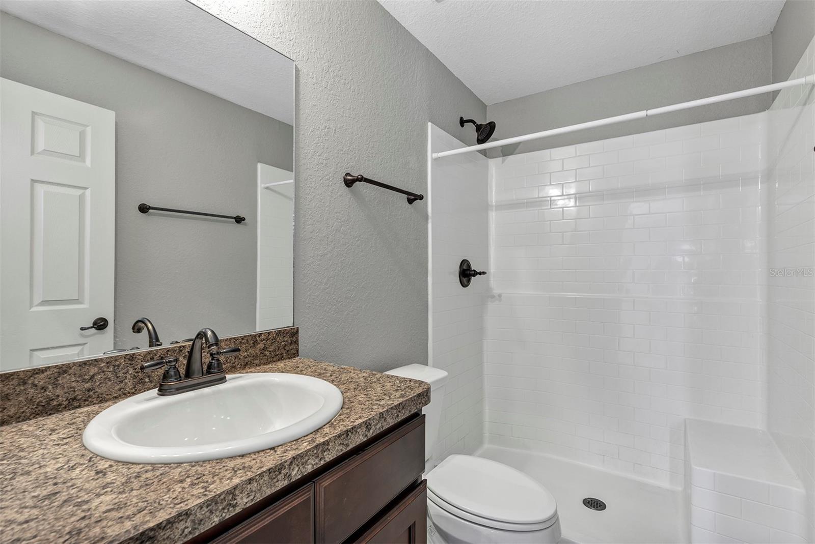 Image 23 of 36 For 7 Locust Loop Circle