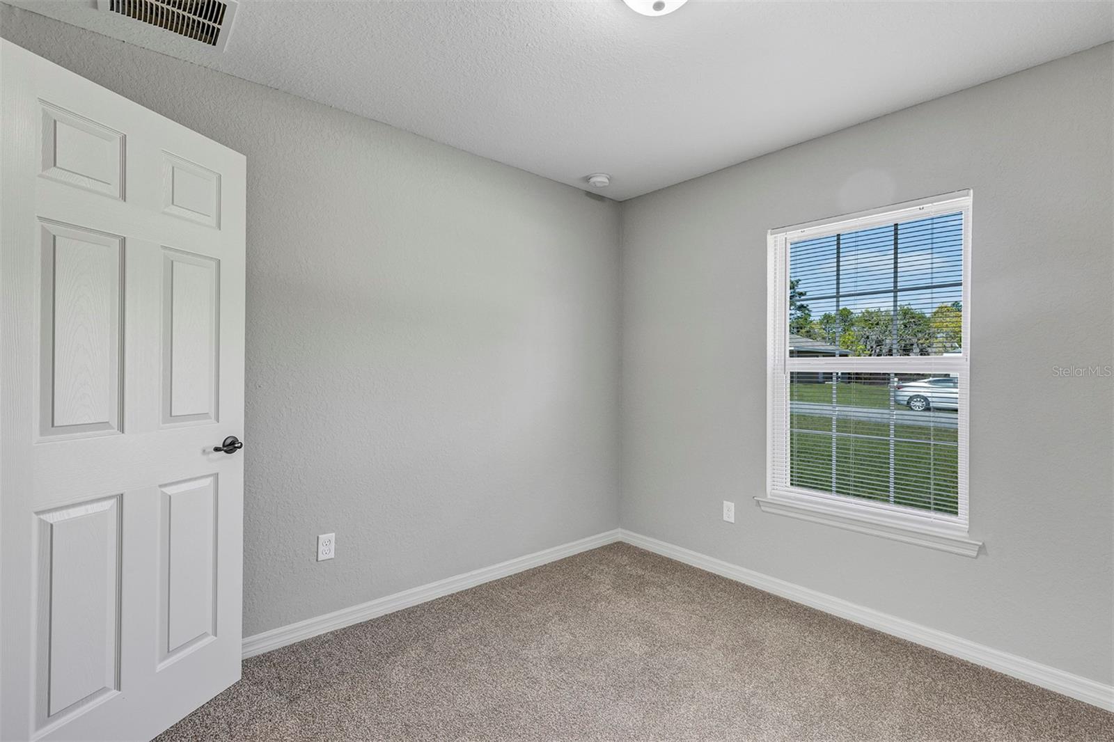 Image 31 of 36 For 7 Locust Loop Circle