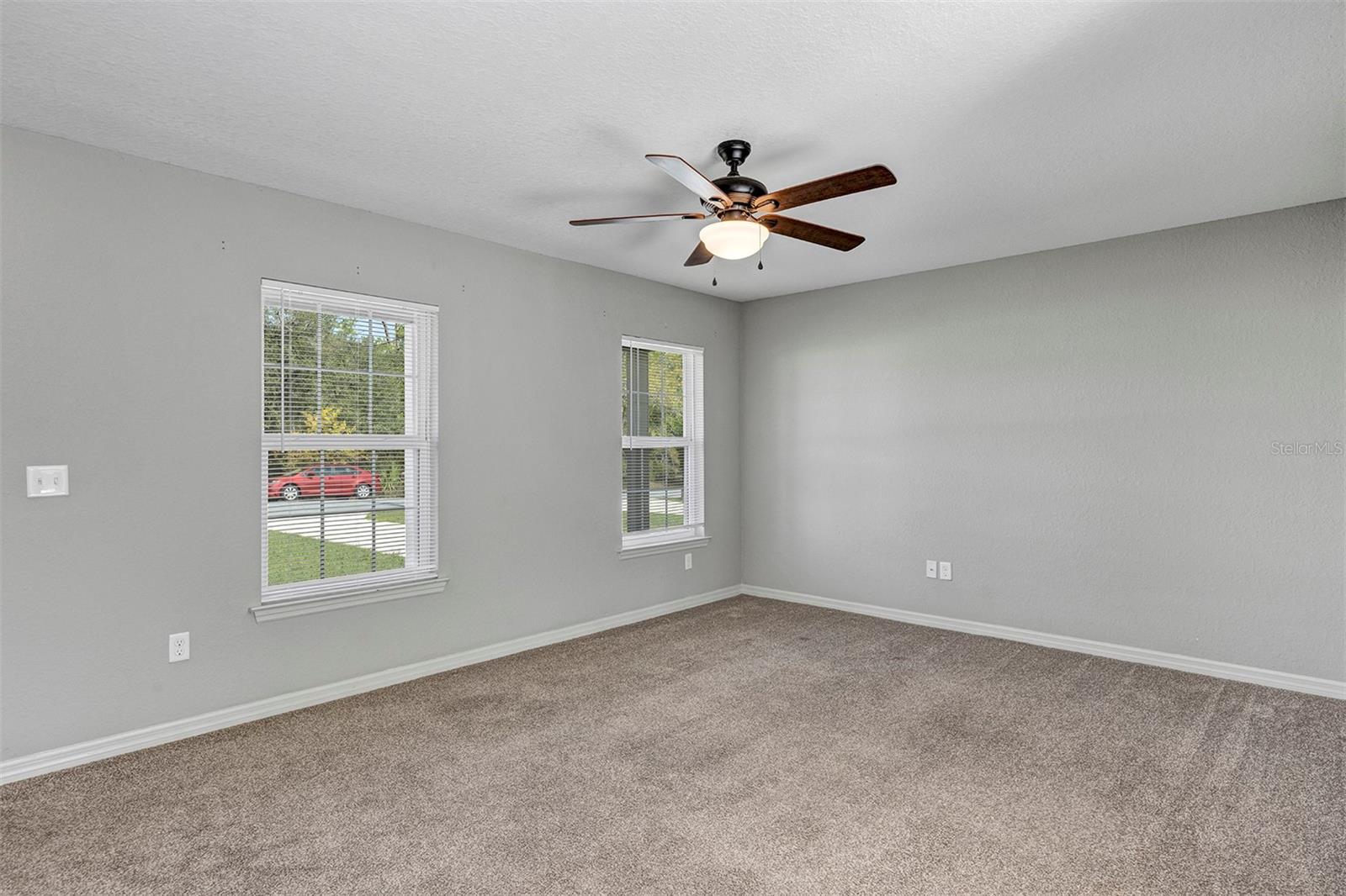 Image 7 of 36 For 7 Locust Loop Circle