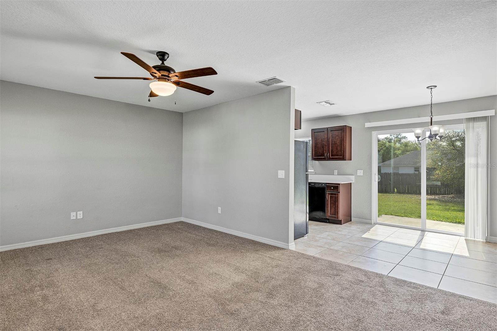 Image 8 of 36 For 7 Locust Loop Circle