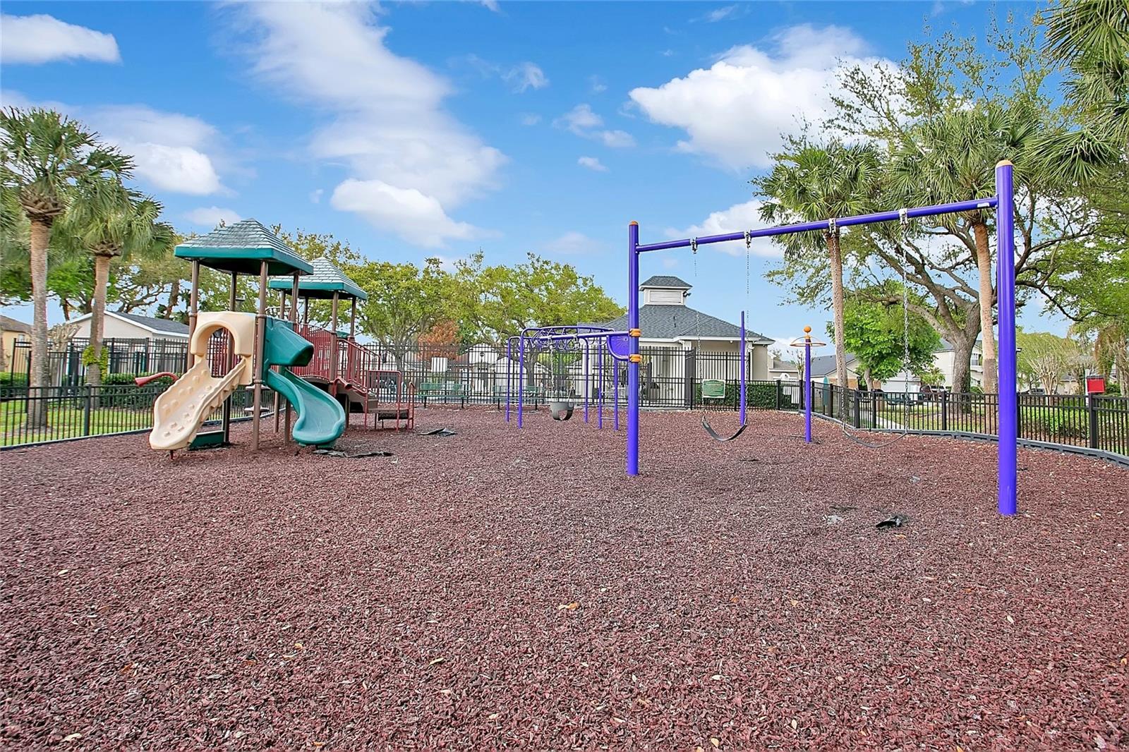 Image 31 of 39 For 14528 Kristenright Lane